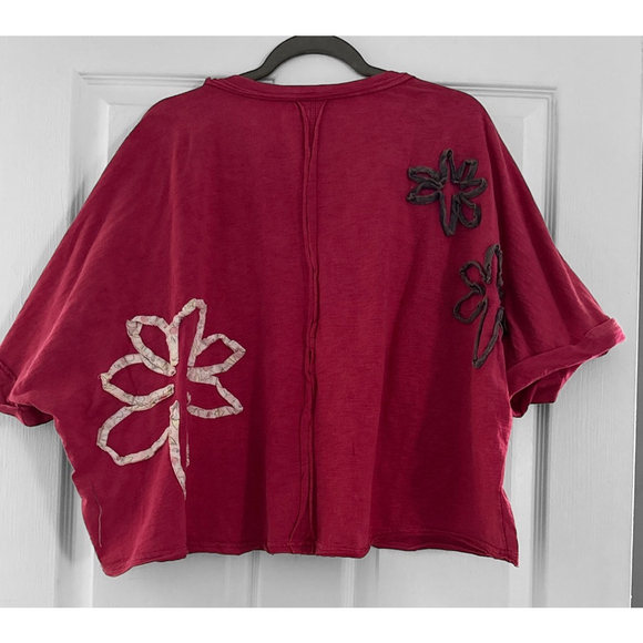 Women's Oli & Hali Pink Washed Flower Applique Short Sleeve Knit Top M - Picture 4 of 5